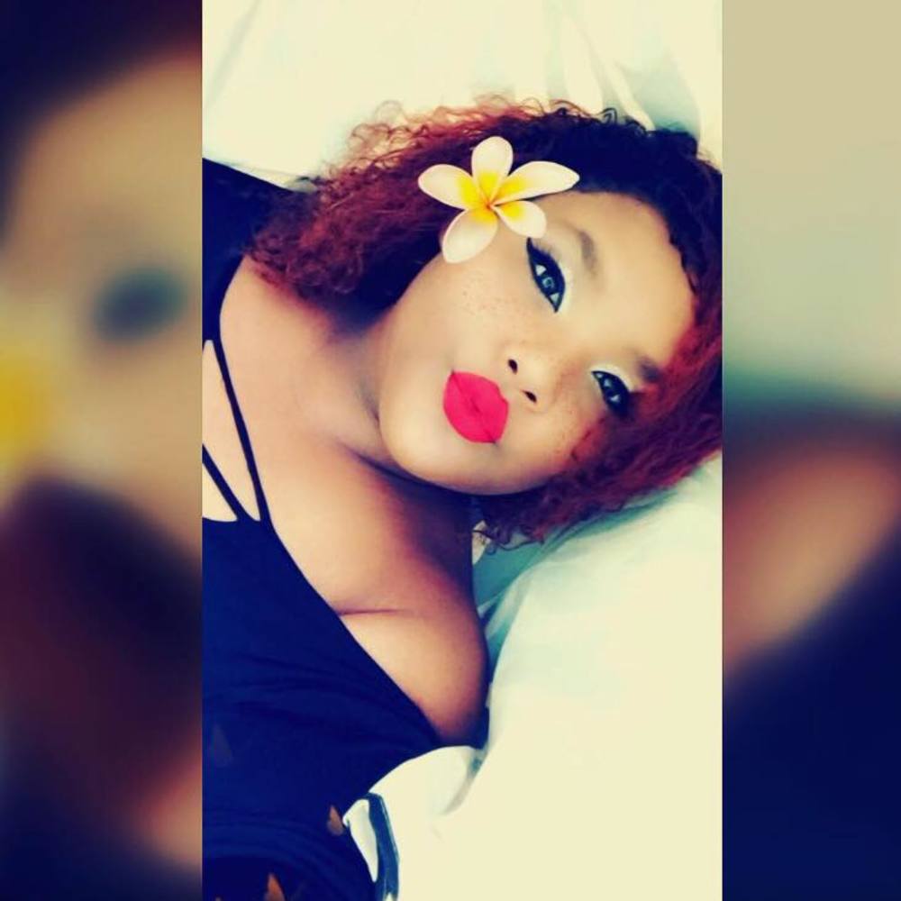 Meet your Posher, Kayla